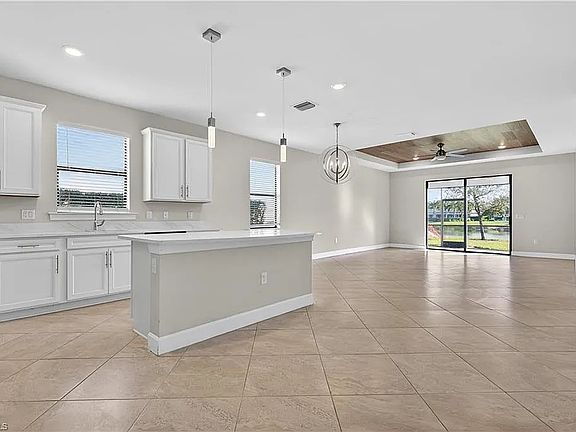 3rd image of 17195 Hadlow Pl