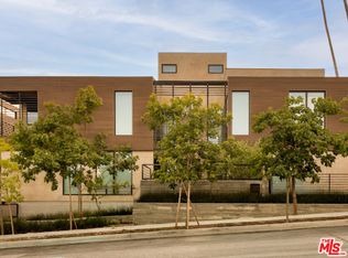 923 N Hilldale Ave, West Hollywood, CA 90069