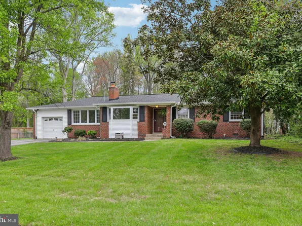 9532 Sherwood Dr, Upper Marlboro, MD 20772