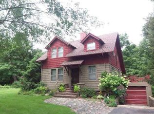 903 N Cascade St, Osceola, WI 54020