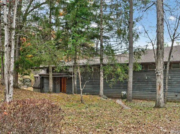 106 Mountain Laurel Lane, Woodstock, NY 12498