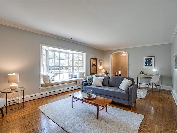 4th image of 4506 W Franklin St