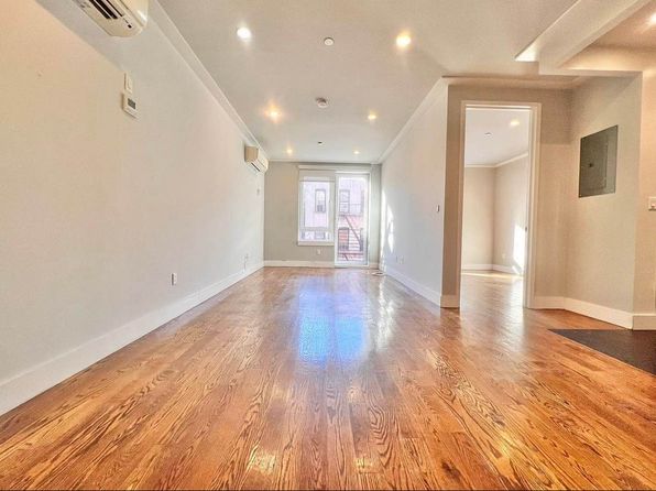 62 E 21st St APT 5C