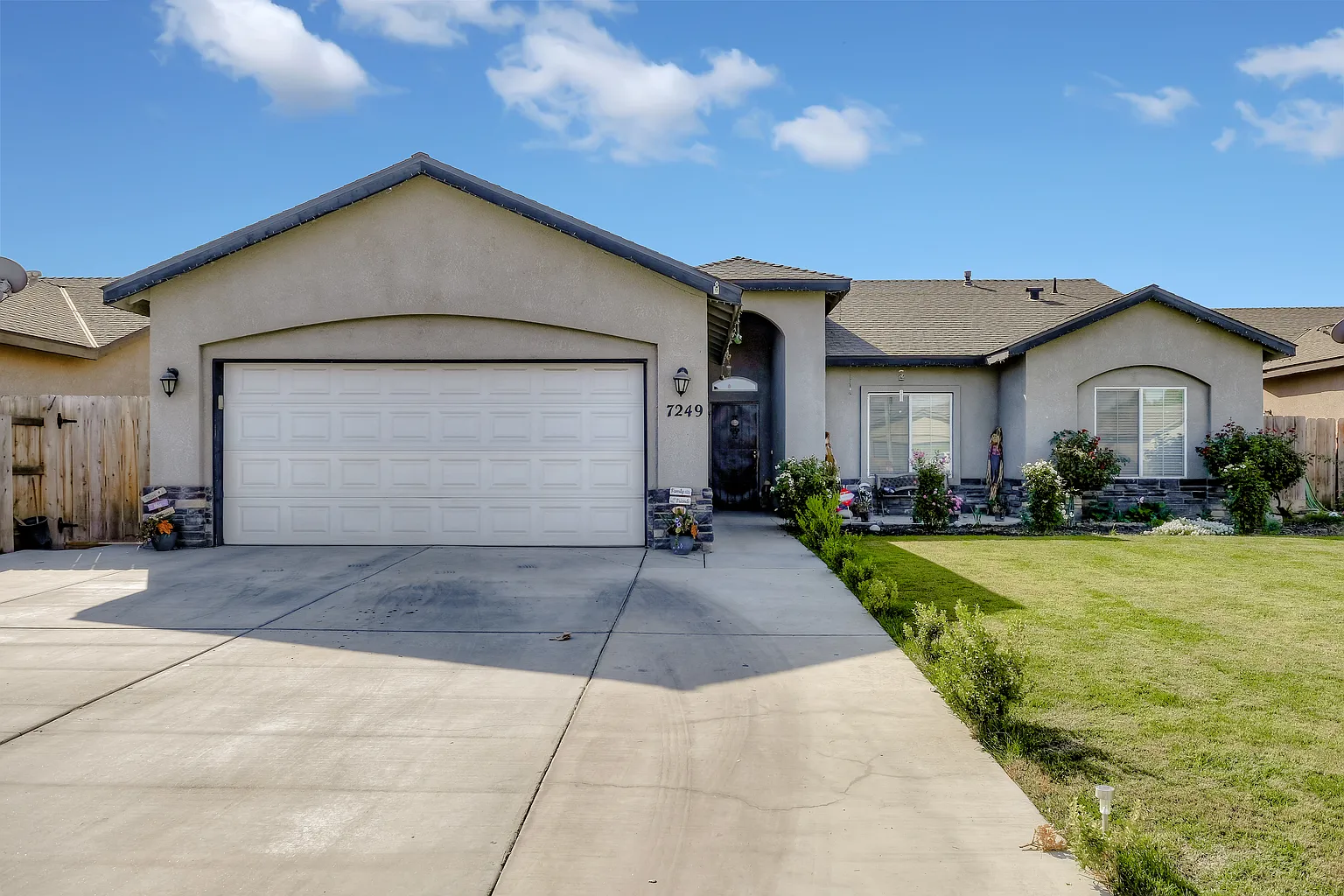 7249 Lickey Ct photo 1