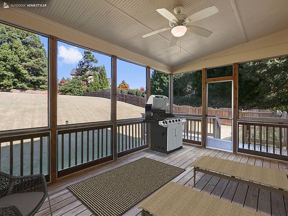 5th image of 901 Laurelwood Ct