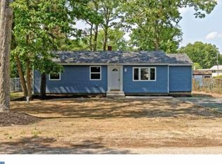 202 Cedar Lake Dr, Williamstown, NJ 08094