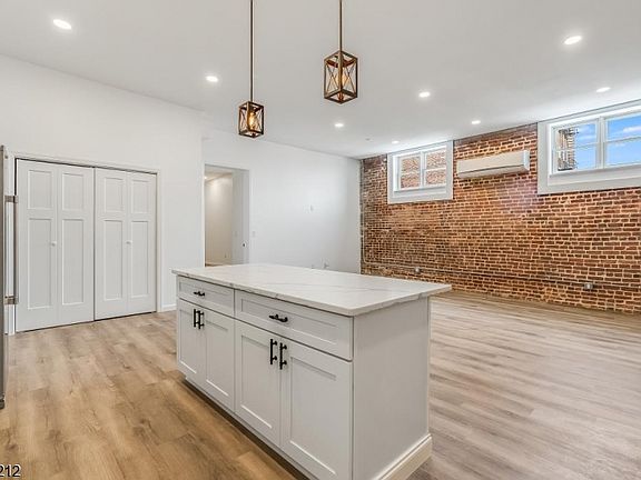 5th image of 7 Moran St #B
