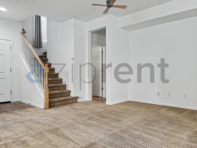 8464 Roseto Rd — Photo 8