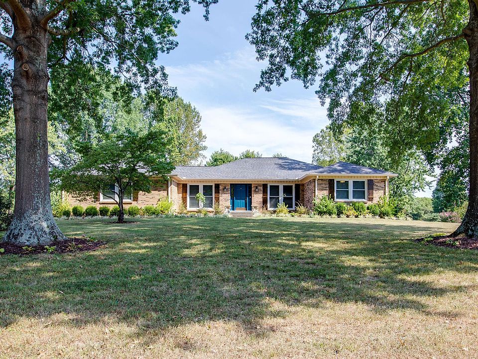 1st image of 2212 Morriswood Dr