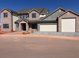 329 E Climber Wharf Ln, Washington, UT 84780
