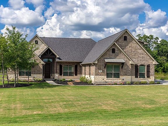 2nd image of 5172 Vintage Oaks Ct