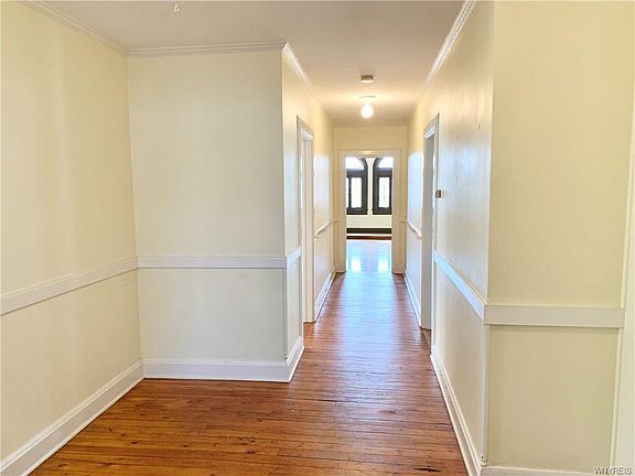 3rd image of 179 Richmond Ave APT 3