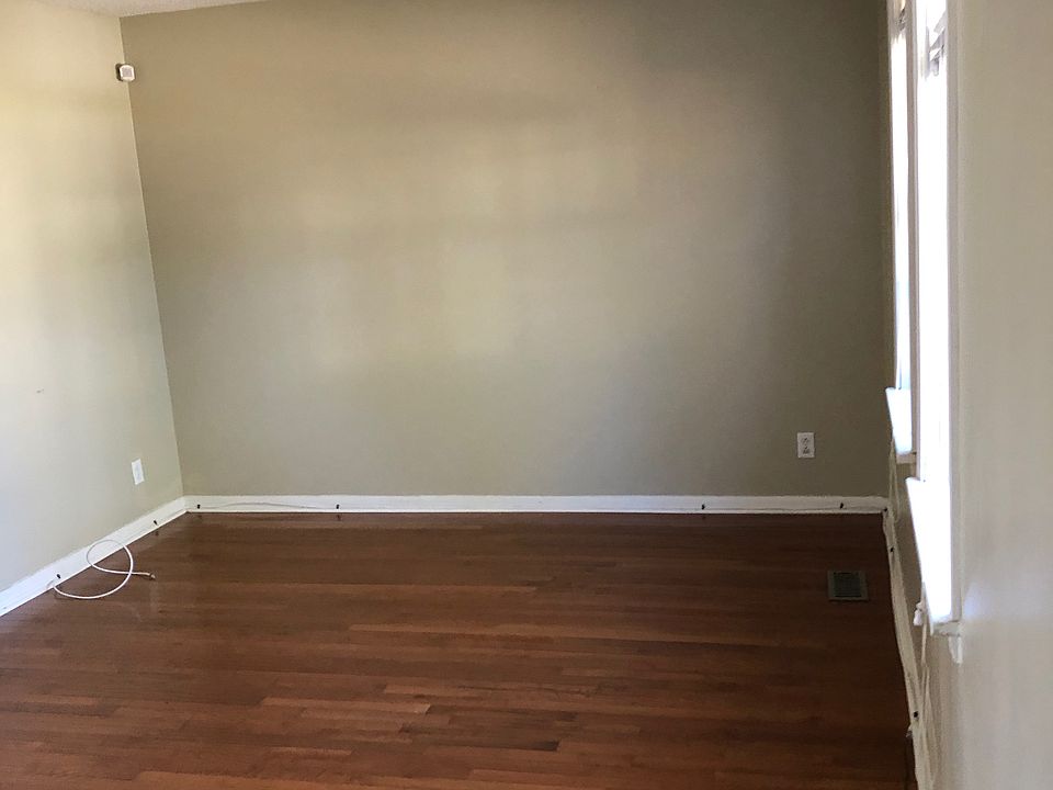 1st image of 4903 Kyle Ln NW