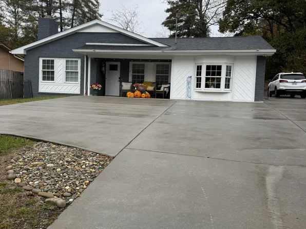 5197 Dickenson Hwy, Clintwood, VA 24228