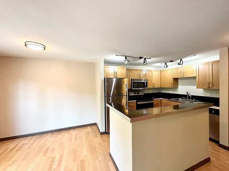 3661 Phinney Ave N #308 — Photo 16