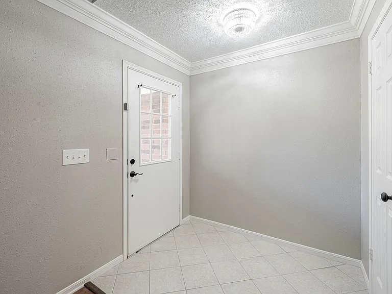23 E Stony Bridge Cir — Photo 5
