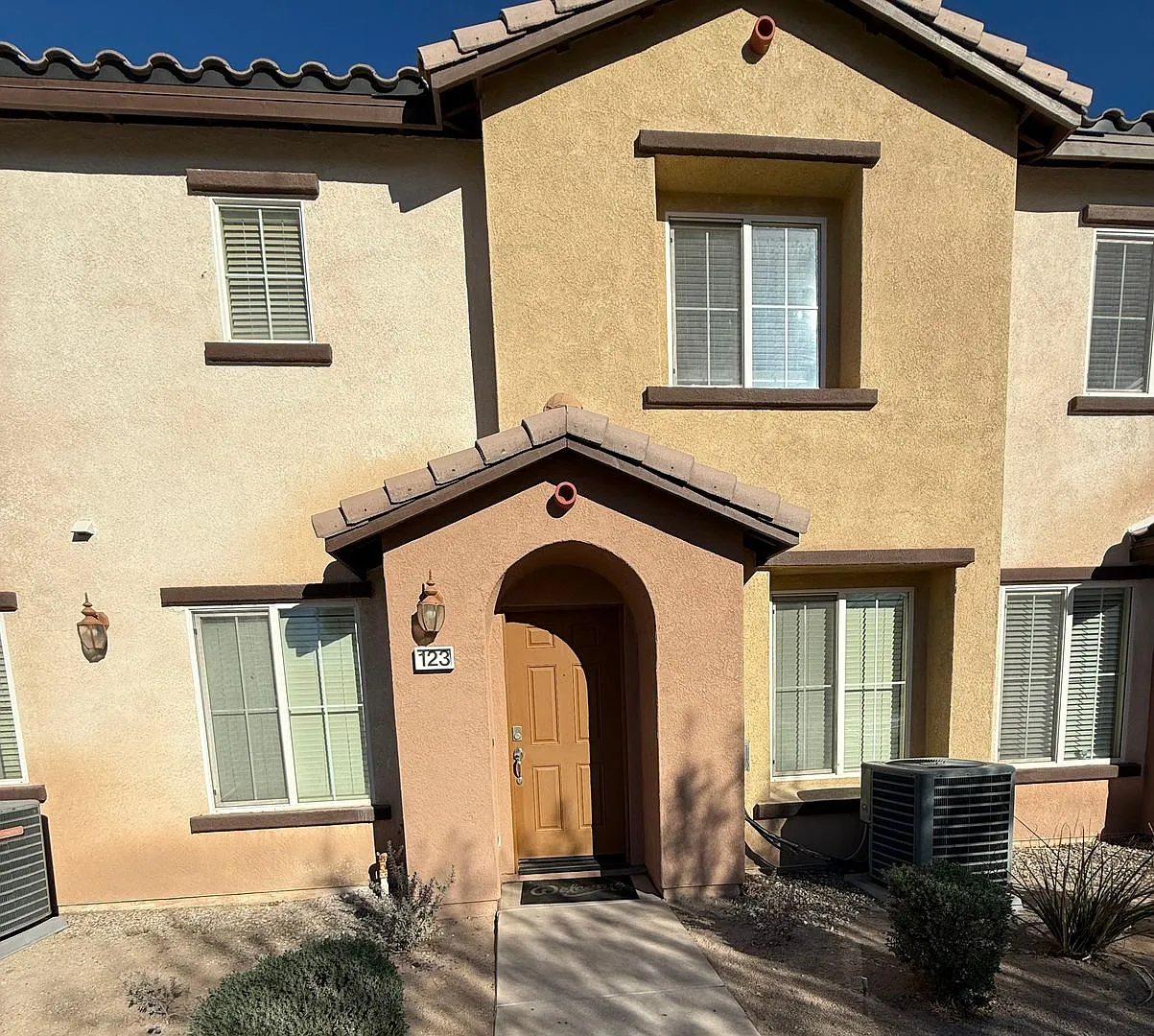 Move-In Ready 2BR / 2.5BA Condo for Rent Villas Serena — Photo 1