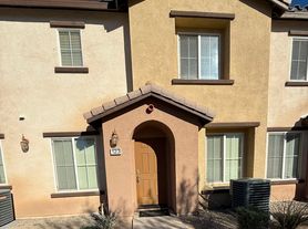 642 W Brewer Rd, Imperial, CA