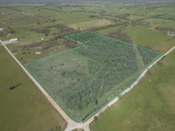 000 Panda Road, Diamond, MO 64840