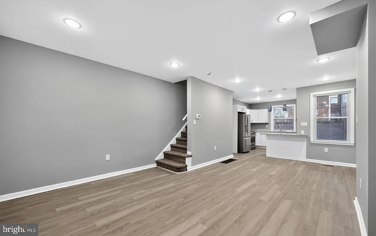Building Photo - 1333 S Newkirk St