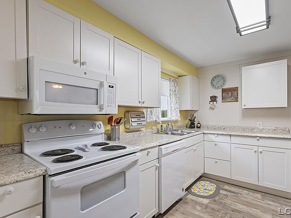 4th image of 2577 E Rauch Rd