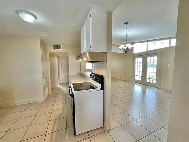 2114 S Butterfly Cir — Photo 9