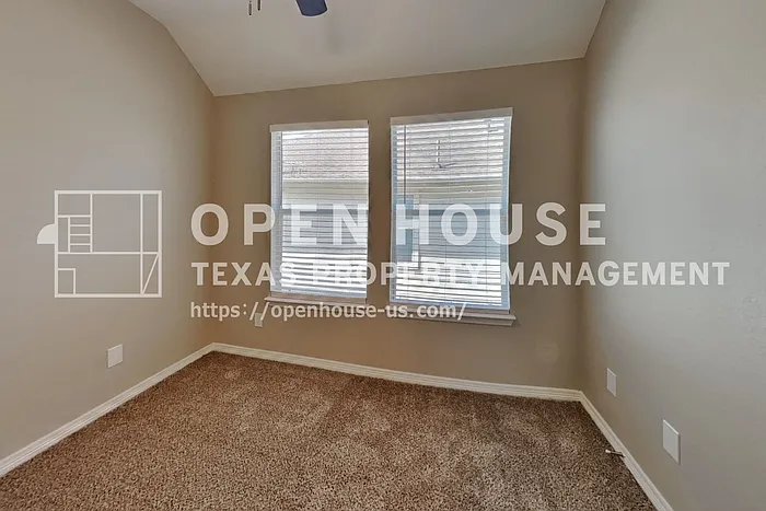 8000 N Tarrytown Crossing Dr — Photo 14