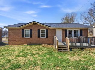 913 N Race St, Glasgow, KY 42141