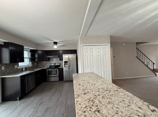 5221 Leeward Rd, Bensalem, PA 19020