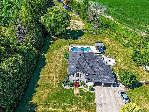 2nd image of 23999 Mayfair Rd