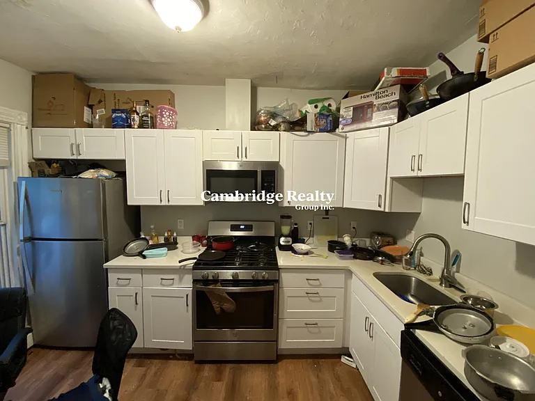 80 Hillside St #3T — Photo 1