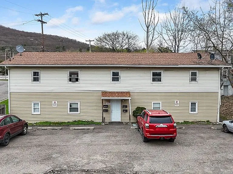 Building Photo - 100 Louisa St #4