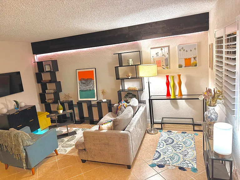 2660 NE 8th Ave #208 — Photo 5