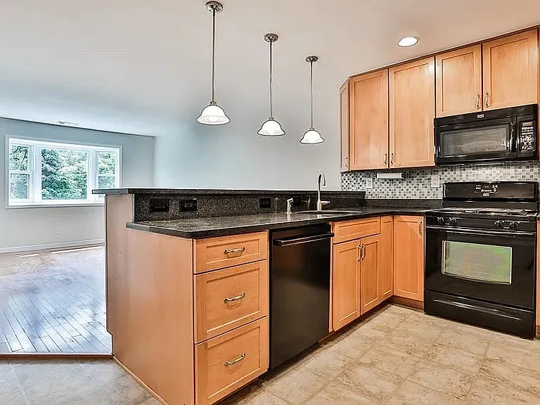 1524 Gorham St #209 — Photo 4