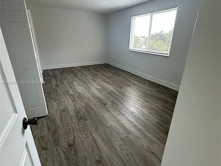 6930 Miami Gardens Dr #1-408 — Photo 6