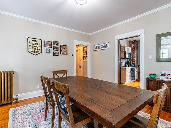 4th image of 806 Tacoma Ave Floor 1