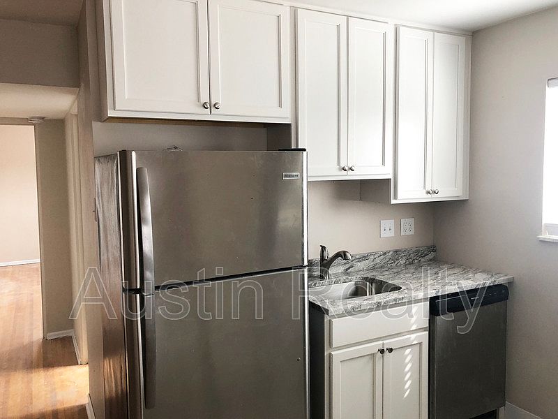 759 Chamberlain Apartments ster Groves, MO Zillow