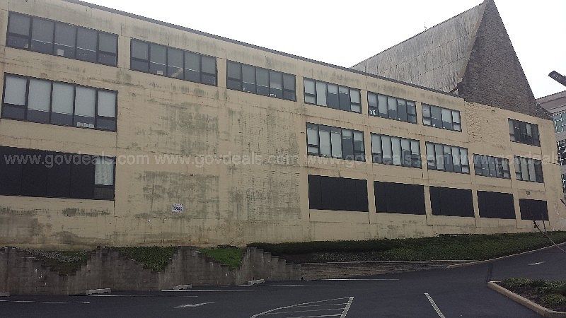 2nd image of 160 S Broad St