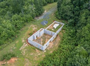 137 Cherry Ln, Madison Heights, VA 24572