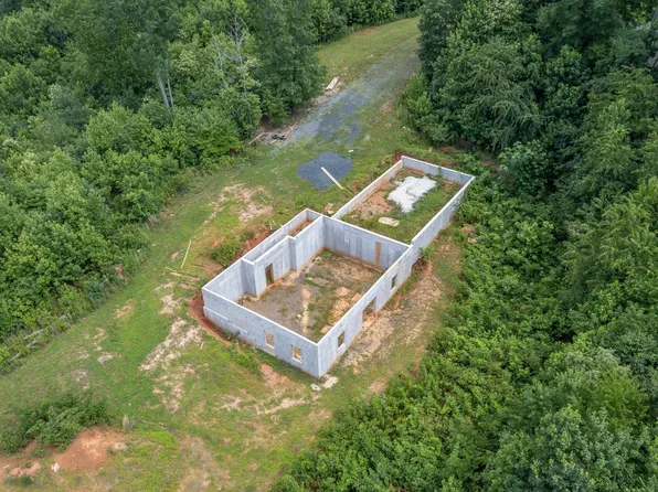 137 Cherry Ln, Madison Heights, VA 24572