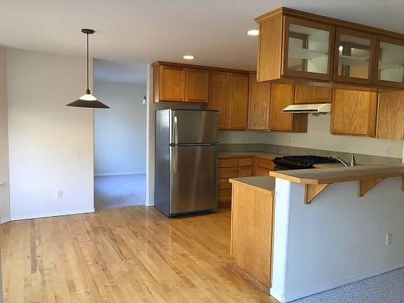 5th image of 23305-23357 NE 8th St