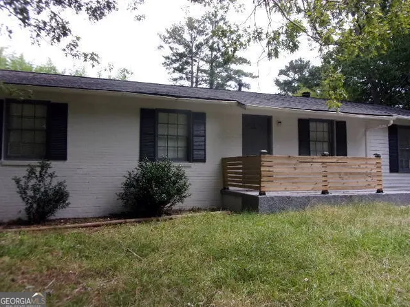 200 Sunrise Cir, Riverdale, GA 30274