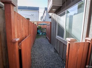 713 N 94th St APT D, Seattle, WA 98103