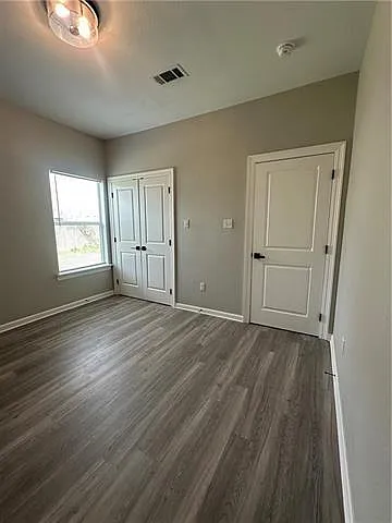 167 Ford St — Photo 6