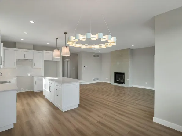 457 Arizona Dr #16, Campbell River, BC V9H 0A9