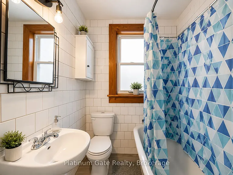 1545 Church St — Photo 14