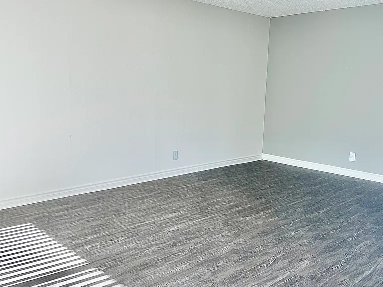 *Floor plans are digital renderings. All dimensions are approximate. Actual product and specifications may vary in dimension or detail. Not all features are available in every apartment.