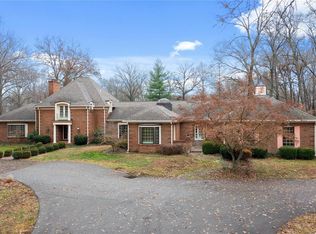 1605 Hawthorn Rd, Salem, IL 62881