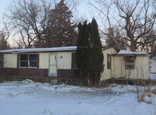 202 Washington St SE, Warroad, MN 56763