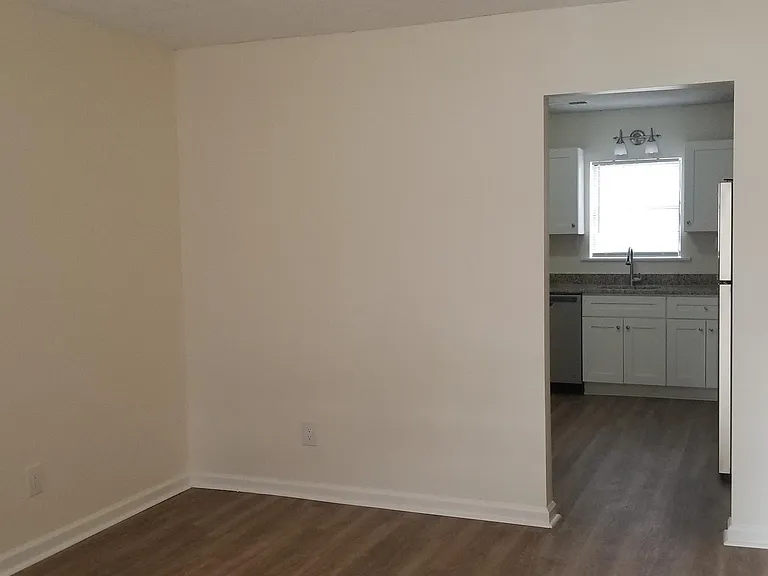 166 Edwards St SE #5 — Photo 8